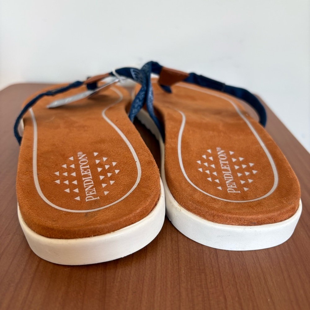 NWT Pendleton Americana Preppy Heritage Women's Sandals Flip Flops Size 11 - Picture 6 of 8